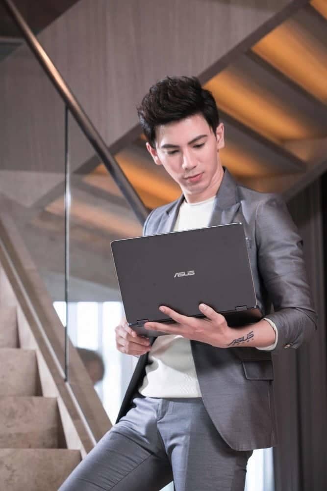 專為行動連網量身訂製的Gigabit LTE筆電ASUS NovaGo即起在台上市! 3 1516091445 337b1352ca369253f97c65fdfef384cf
