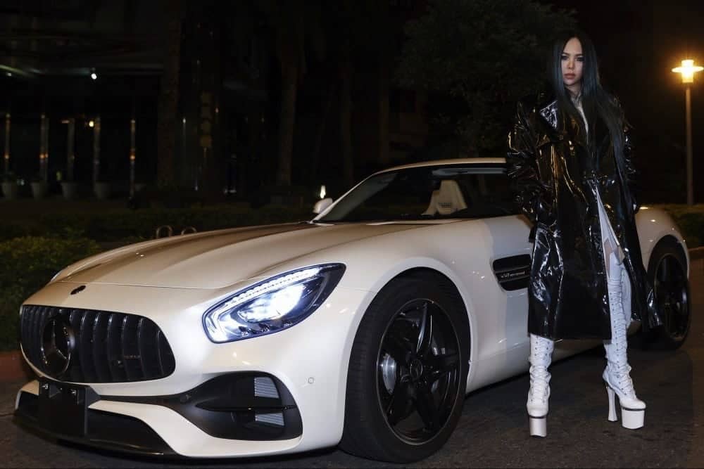 再續Mercedes-AMG 50週年性能風潮、AMG GT大軍聲援華語樂壇天后aMEI! 1 1518012282 711040ffe95354698ec43744604887bb