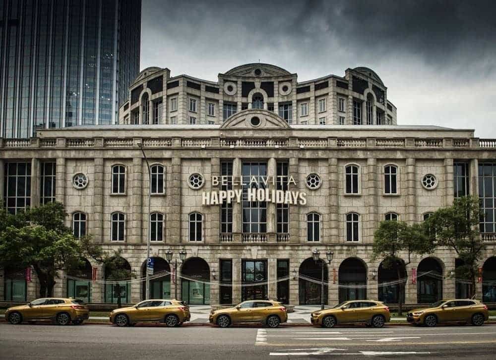 全新BMW X2金色車隊放閃信義區!2/10放膽說出大逆宣言就有機會搭名車享美食 1 1518163111 1a91df0e45acab98f1dad2824bec0cd0