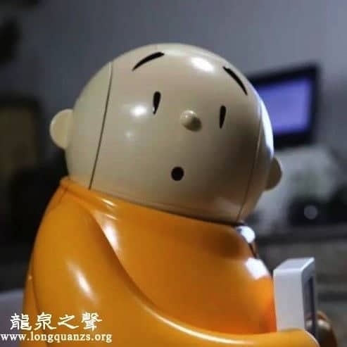 全球第一位機器僧賢二來自極客眾多的北京千年古寺龍泉寺 4 1518871929 350d94554bfcd597892302380d7195c9