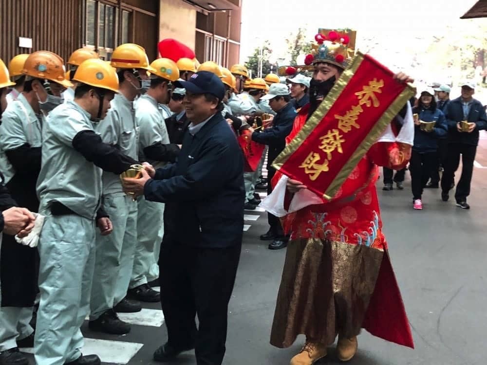 中華汽車2017年四輪二輪銷售表現亮眼 2018年開工首日團拜立下三大目標 2 1519299538 78bd2c291c525fefc5372555ae327815