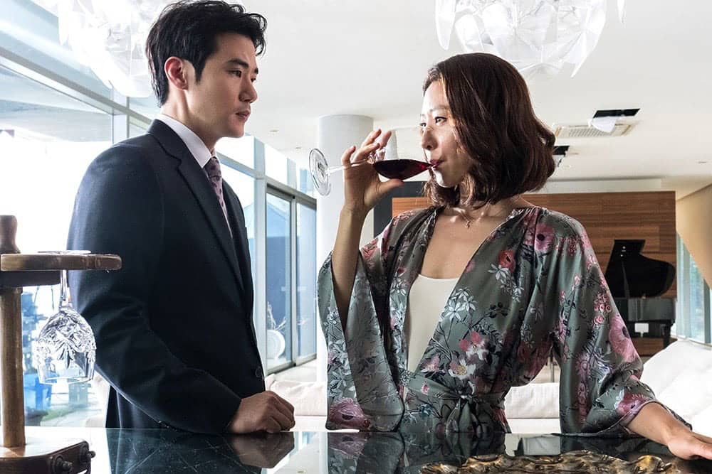 《消屍的夜晚》韓國票房強壓好萊塢大片奪冠、3月30日在台燒腦上映! 1 1520671045 7091bd4be01e2cd07b8dab1620135e0b