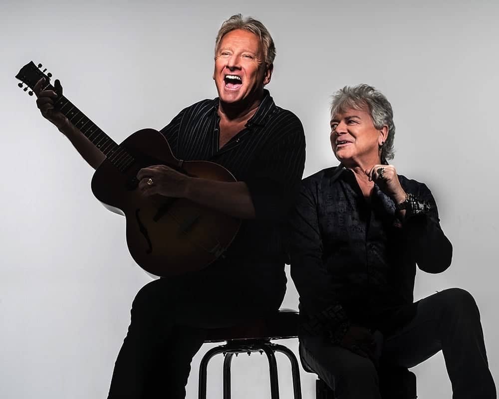 史上第一組來台灣演唱的西洋流行歌手《空中補給合唱團(Air Supply)》6月3日再度來台開唱 1 1523103249 ec5ed150097c484f3e1fb56f1ec0397e