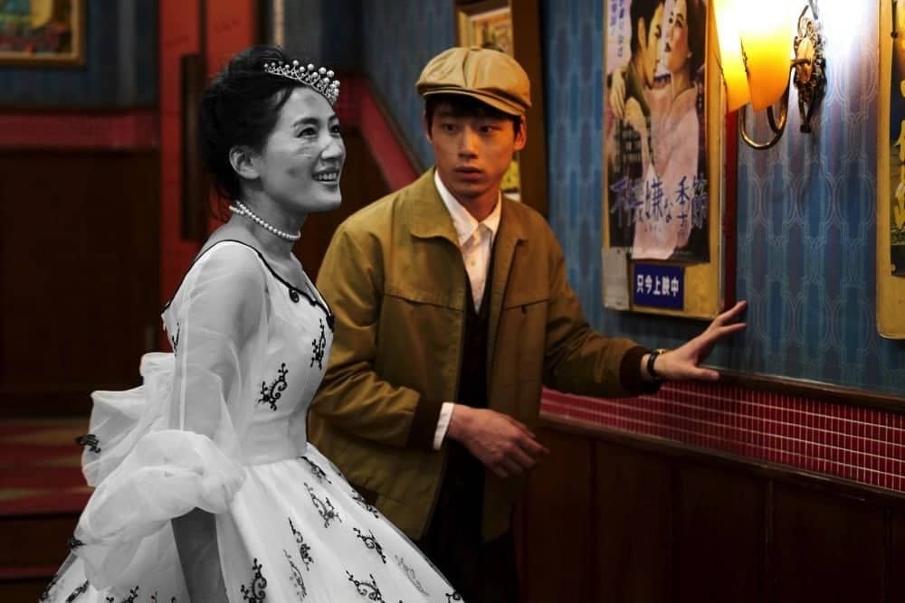 綾瀨遙公主病野蠻使喚坂口健太郎!《今夜,在浪漫劇場與妳相遇》5/11在台上映 2 1523352807 ebc4e924705eb07eac08dbe03a82f4ef