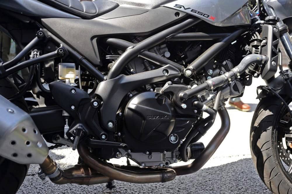 再現Cafe Racer復古風、全新Suzuki SV650X在台上市!SV650經典新色同步推出 13 1526032079 2223708f32362b82679ab55ab4d6c45b