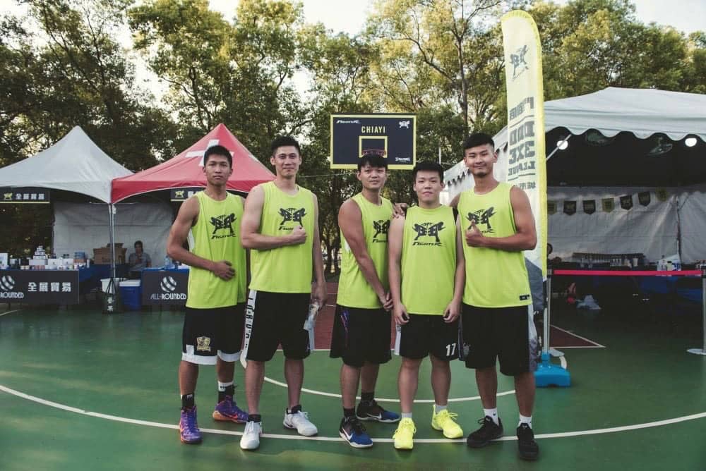《Fighter鬥到底3x3城市籃球爭霸賽》開打 SBL年度冠軍隊長林金榜 迎戰民眾前來踢館 1 1527085995 237c947359e253b20842cb4446f64437