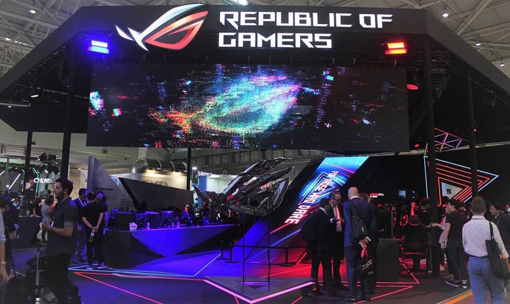 華碩電競品牌ROG玩家共和國《For Those Who Dare》記者會推出首款電競手機ROG Phone 20 1528451794 f7cc6ca94fe2f6826b6e6f2590bcfab8