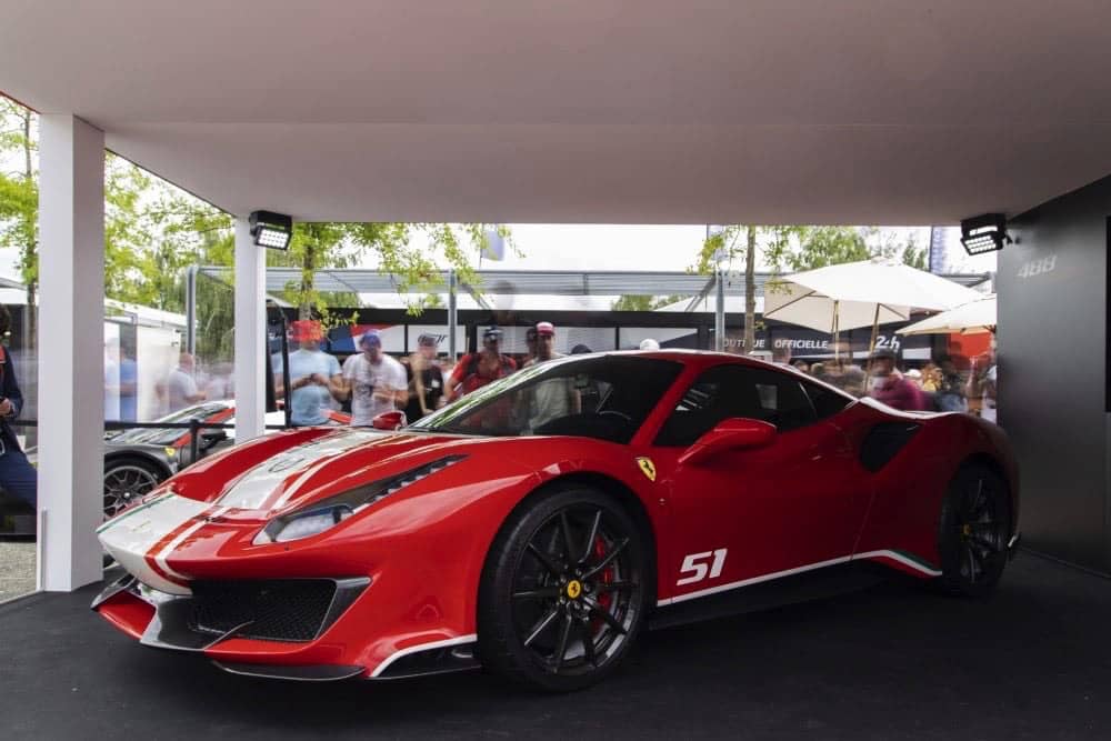 致敬WEC冠軍車手!法拉利專屬客製款Piloti Ferrari 488 Pista利曼賽前亮相 10 1529133416 a7040df0c596901da44914a9d0efc56a