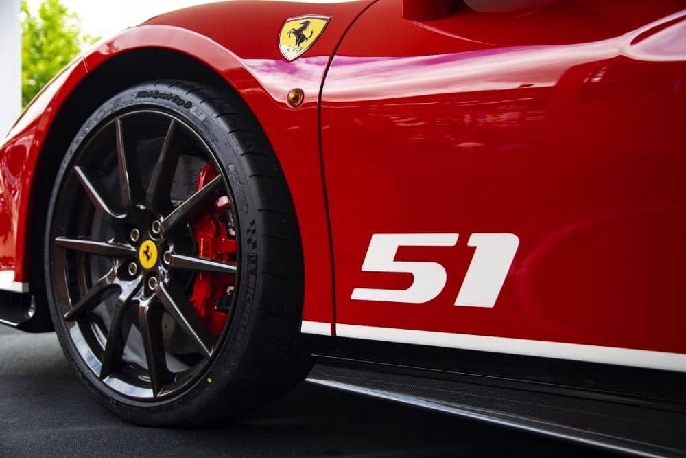 致敬WEC冠軍車手!法拉利專屬客製款Piloti Ferrari 488 Pista利曼賽前亮相 6 1529133425 e826fcda45d02a6b5c67bd3d66e5f89c