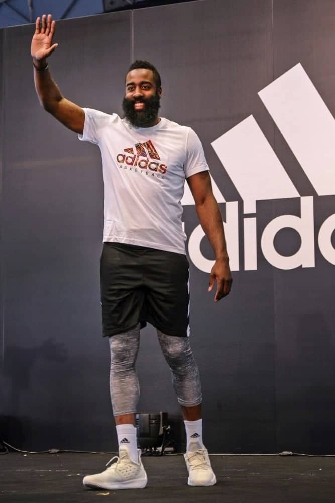 NBA年度MVP球星James Harden抵台!親自示範體能訓練、鼓勵新生代運動員 14 1530716863 27afd496c1ef155742047d3e86d00d7a