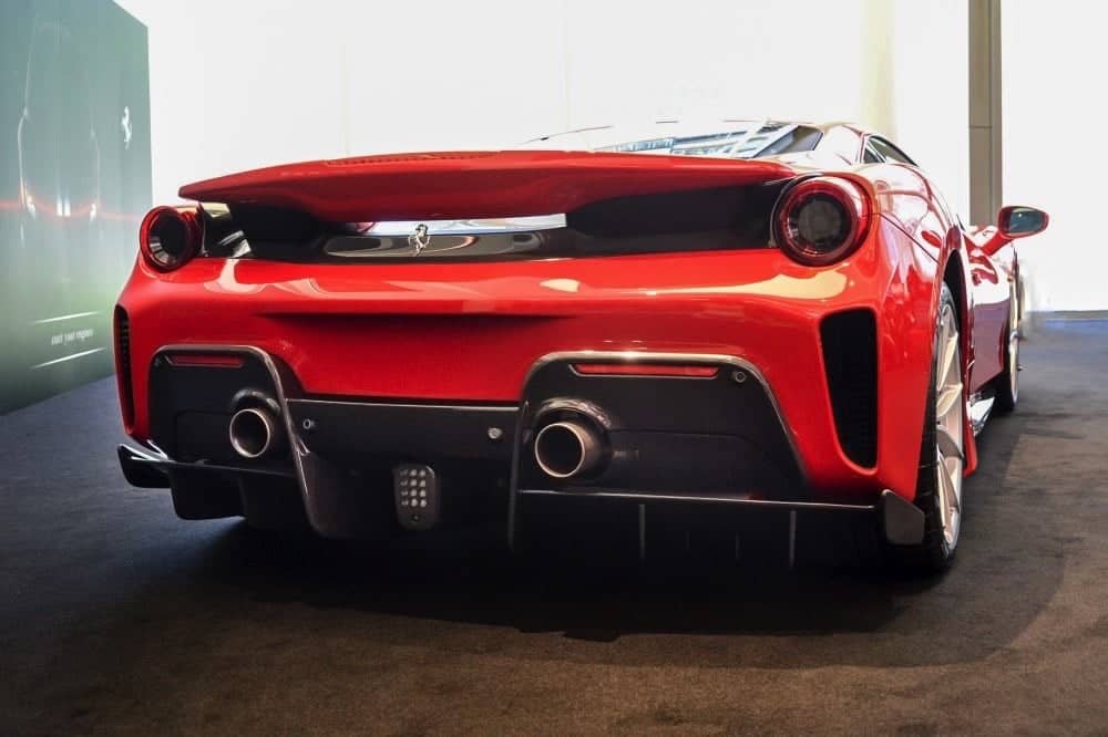 以賽道為名的競技烈馬Ferrari 488 Pista登台亮相、含台灣標配售價1998萬! 7 1531552917 e144352e97a33d84adb54fb8acec4e55
