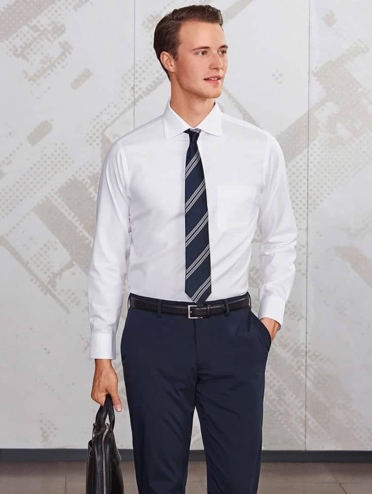 UNIQLO發表「超效男子機能先決」生活提案 7/25~8/31單筆消費滿千送最高700元超效衣著優惠券 19 1532346233 9d8202802e51c5925093f317446df50e