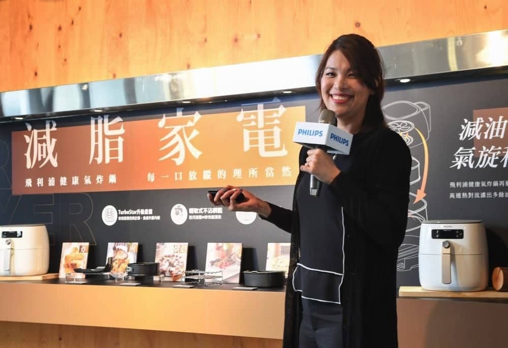 飛利浦在台推出新一代氣炸鍋、更小體積搭載全新氣旋科技實現均勻烘烤! 2 1532440140 990621404fe346185f42bd6bc2f5d9bd