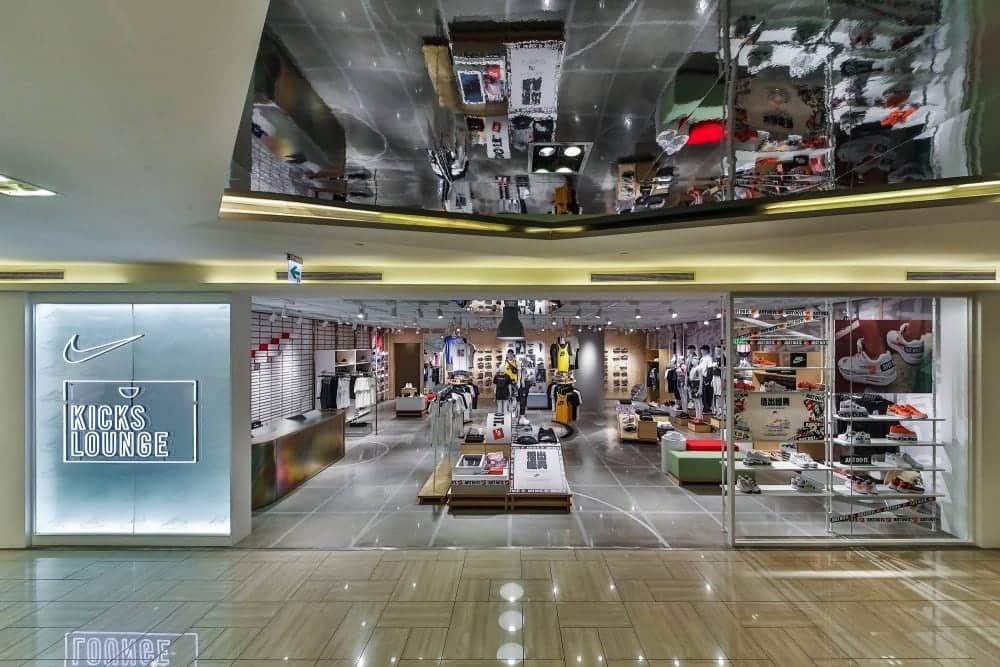 Nike Kicks Lounge全新概念店進駐板橋大遠百、開幕首波主打「Just Do It」30周年系列! 11 1533287599 d262932f0e46c96d9d644d23e27a9b02