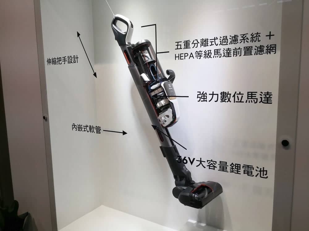 伊萊克斯推出首創FlexLift百變機構設計還可以除塵蟎的Electrolux PURE F9滑移百變吸塵器 18 1535209307 374134be25182b56b454883179527ff6