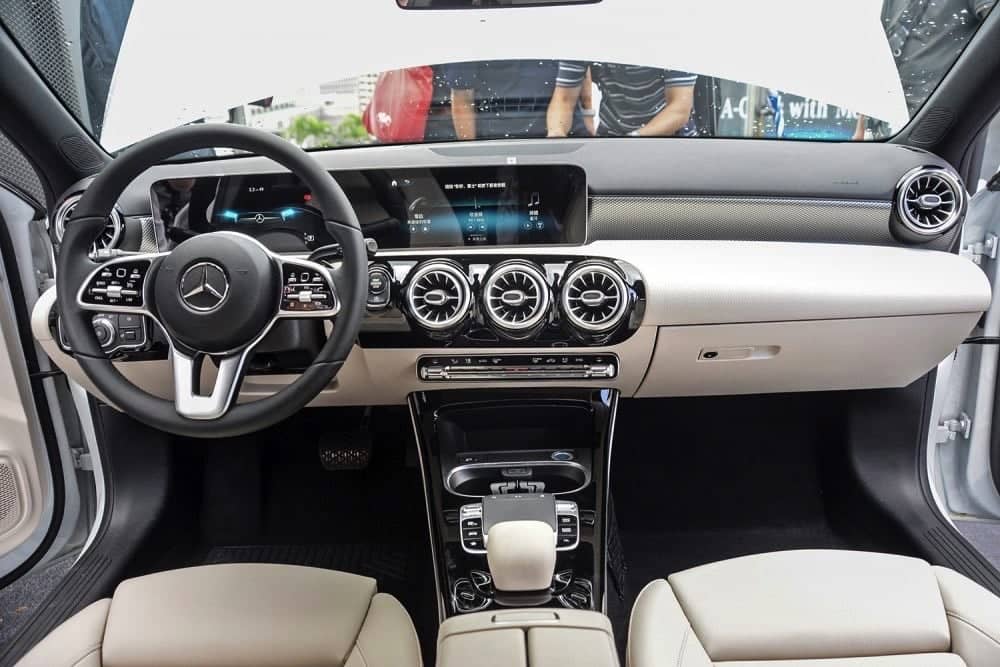智慧大躍進!全新Mercedes-Benz A-Class售價153萬起登台上市 12 1535520566 99e33bf67eb43453c59f175f49177be7