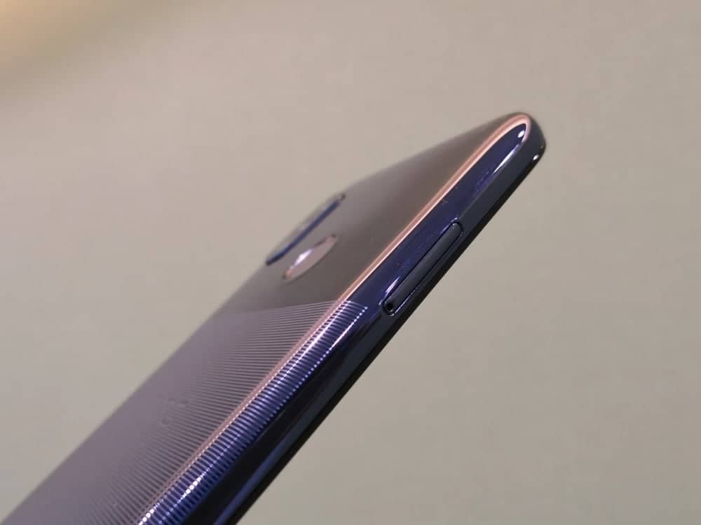 宏達電推出酷似Google Pixel的中階手機HTC U12 life 17 1535627469 2c616b839252093ec3775922e3ed6cc7