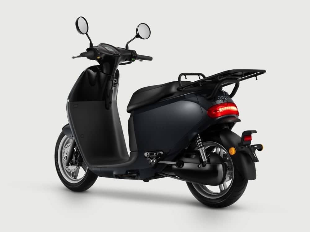 Gogoro 2 Utility商務用車在台推出、跨足B2B開創物流綠時代! 3 1535694964 ad931ed163d5c412e2d3c7646c8ca68d