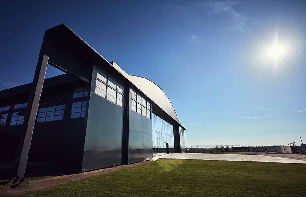 Dyson在英國威爾特郡投資2億英鎊 將二戰老舊空軍基地改建為電動車研發總部 2 1535807299 e794fc1c00db0b244bfde66f771eb4b7