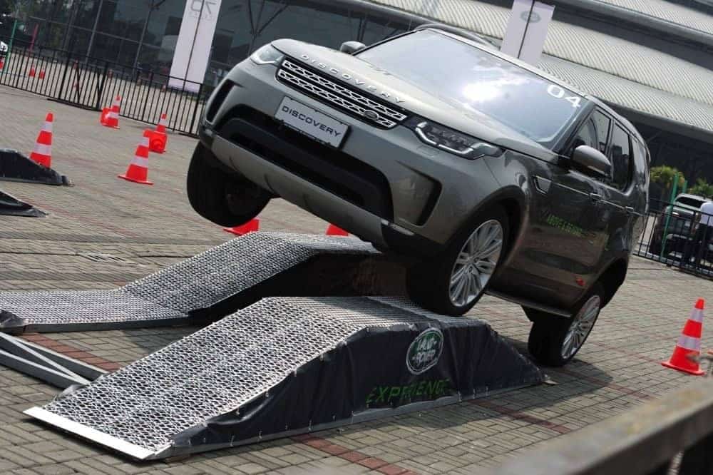 Land Rover Above and Beyond Tour開放報名、搶得限量名額前進紐西蘭挑戰全地形越野! 2 1537082748 238ecc799c6c96a7d57ee6a1d33ba97d