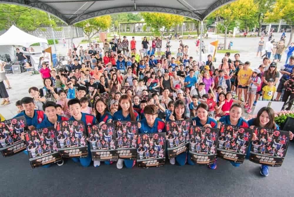 中秋連假體育味十足 亞運名將齊聚花博與千名孩童享受運動 2 1537612407 c9ad4fe09b86c62745b1a31ee70cc901