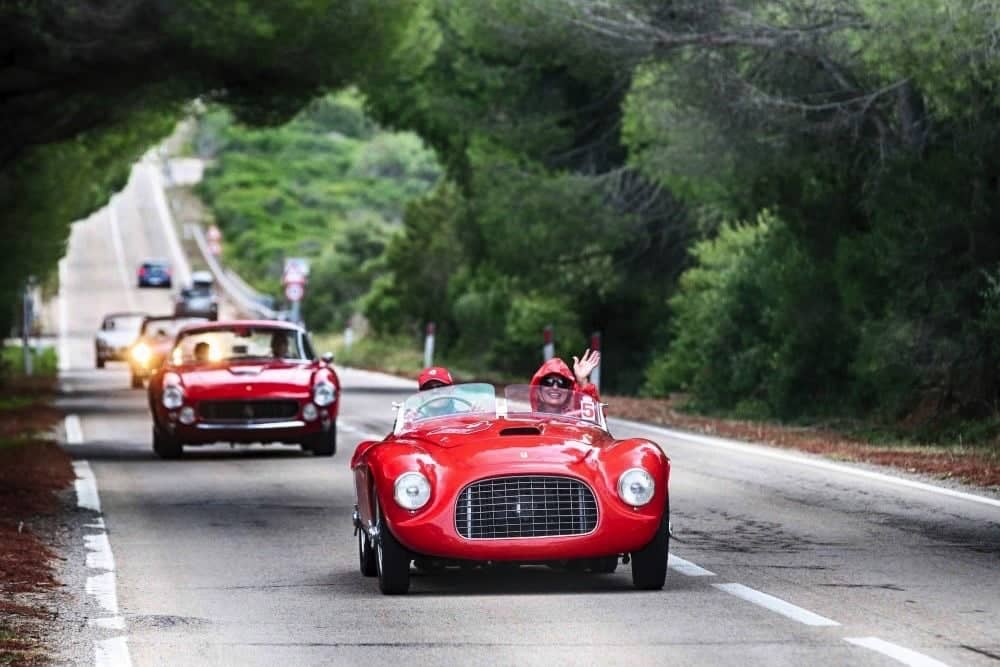 法拉利第二屆古董車盛會Ferrari Cavalcade Classiche薩丁尼亞島再現經典躍馬魅力! 1 1538224439 1ae4889c937197a0215576ff5984c4ef