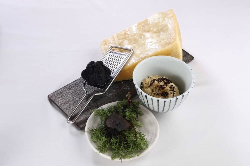 黑毛屋秋季限定推出松露櫻桃鴨鍋!厚煎、薄涮兩吃雙重滿足 3 1538986350 137058a1e7182b86a5c6b18dd7dd7ac4