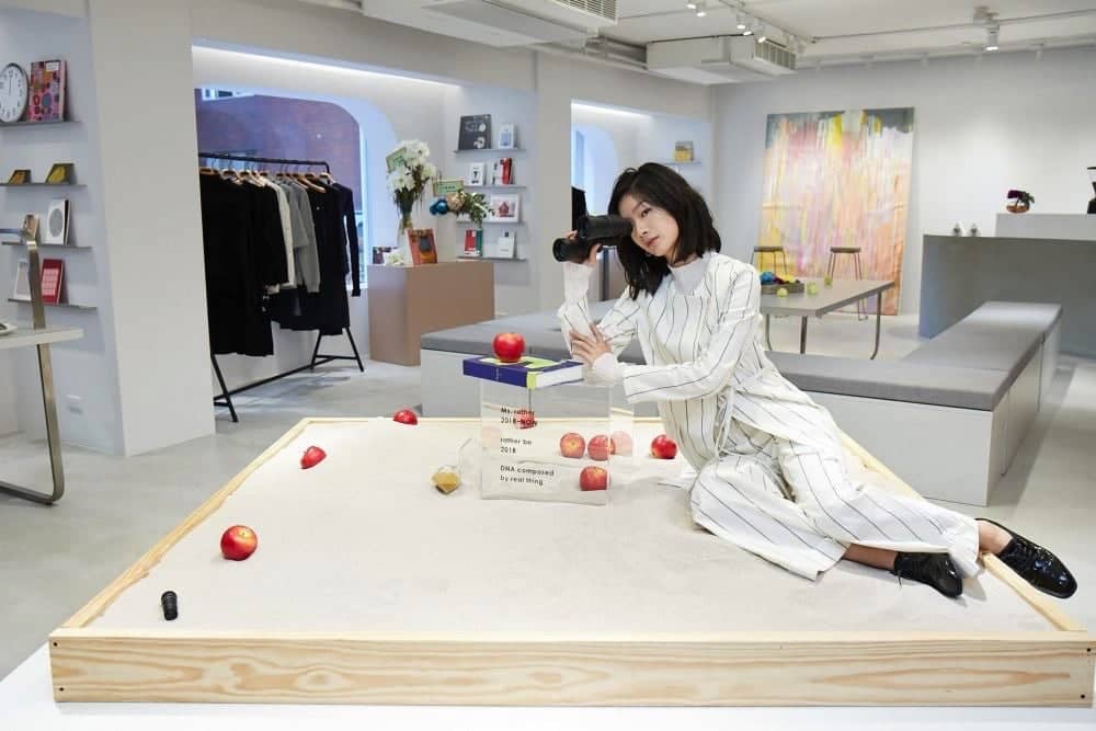 創造多變的女力美學!風格新女裝rather首間複合式概念店東區開幕 2 1542344293 4e9c8a9eabb3f8750aaa35ac0bbff754