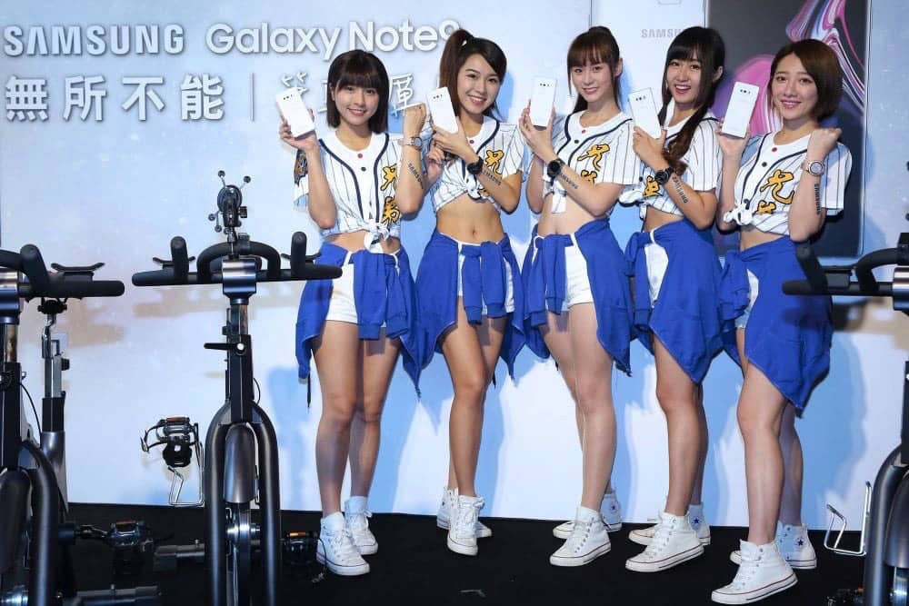 Samsung推出Galaxy Note 9初雪白新色、12月初上市開賣! 6 1542965241 66ab5b5528633799d5a5afedd4f231f5