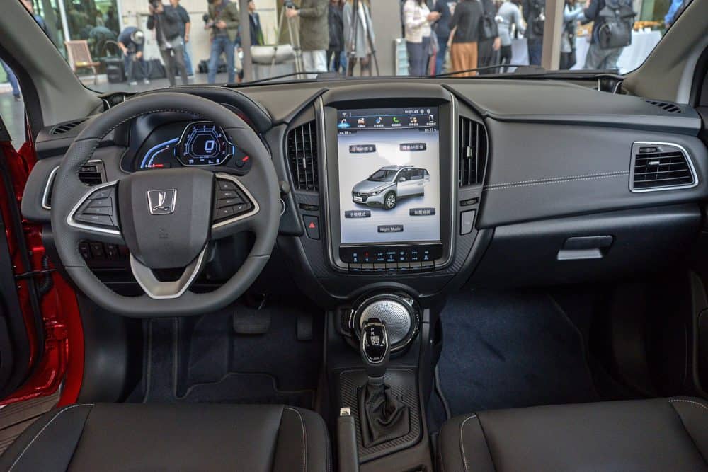 2019年式Luxgen U5在台上市、70萬級距唯一配備全景天窗! 9 1545047140 de90d8dc8774507dc9b602c222415114