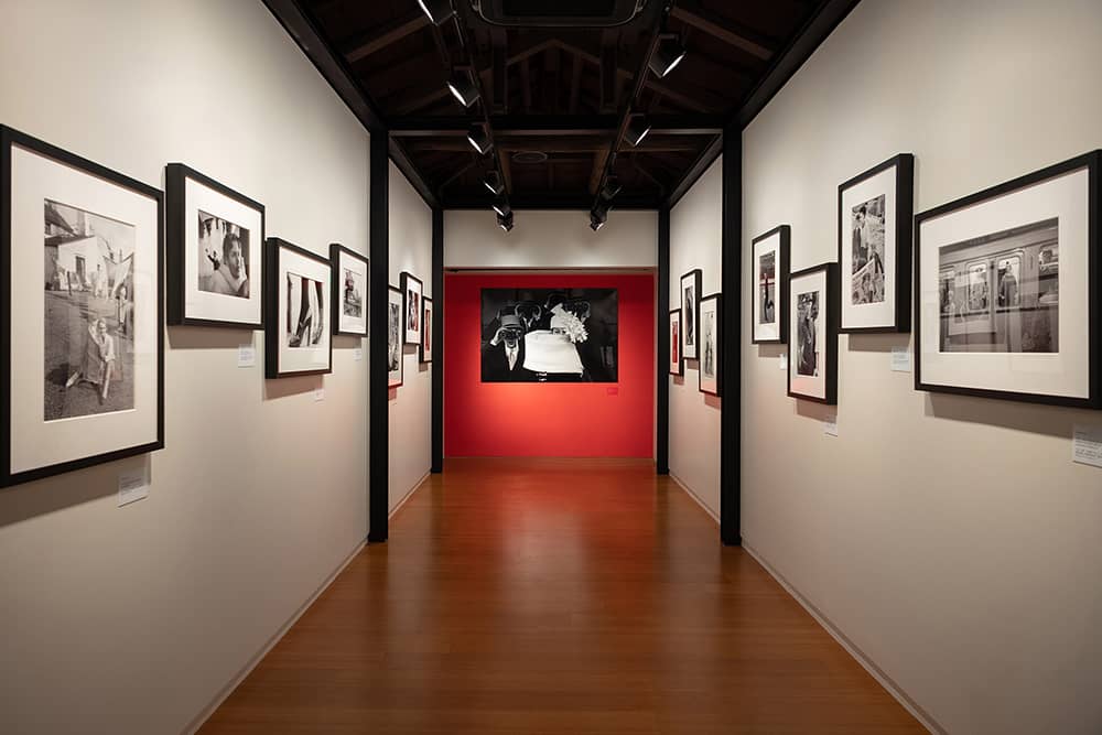 時尚攝影大師Frank Horvat黑白影像展即日起台北開展、徠卡Q相機熊貓款獨家販售! 1 1545554161 f2e44de14701734a2b7c3f6e18a7b7ea