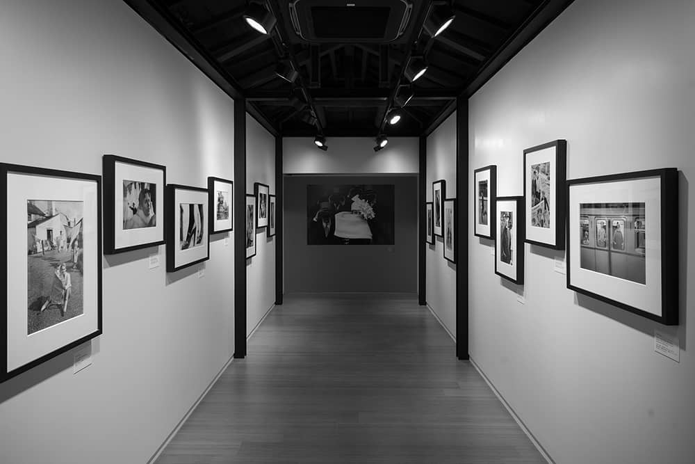 時尚攝影大師Frank Horvat黑白影像展即日起台北開展、徠卡Q相機熊貓款獨家販售! 6 1545554167 548c36556c58b06d71bec1ef10c7dbde