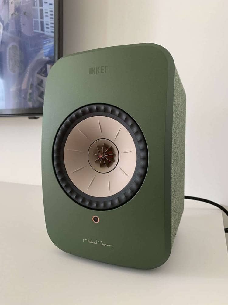 周興哲FB曬出新入手音響KEF LSX、錄音室級美聲讓小天王愛不釋手! 3 1550477671 a2af3b8321634fa4ae5c148c86ed315c
