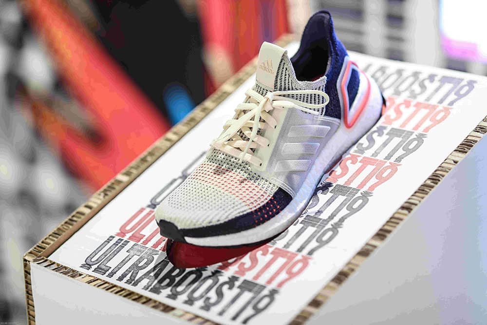 adidas推出全新Ultraboost 19跑鞋、回彈與舒適腳感全面進化! 5 1550751568 c7402f24cf642d3aca8e6bfe290013c1
