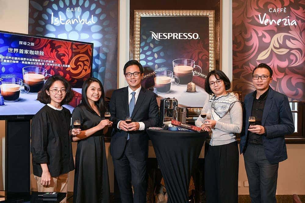 藏在咖啡杯中的城市文明史 Nespresso匯集頂尖藝術再現《世界首家咖啡館》璀璨風華 2 1551190982 1afe8c7cf6662076e89e891f7929aec9