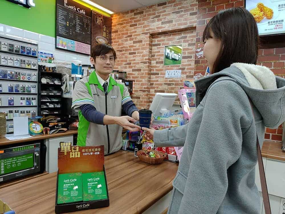 全家再推出第三波單品咖啡盧安達!UCC雲林烘豆廠助攻、Let's cafe首採在地烘豆 2 1553659274 81ebc3a41b7cf2c0c0aec343011374f8