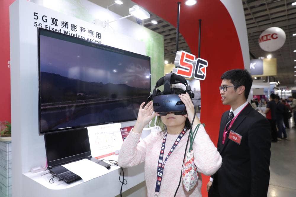 2019智慧城市展熱鬧開跑 「遠傳大人物」展高人氣5G應用超吸睛 2 1553694651 d62265ee867d749cbf8a315b7cad2d44