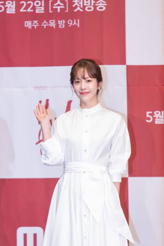 Netflix 最新韓劇《春夜》丁海寅改當單親爸挑戰小王路線 4 1558387944 3edcc7e35deefb11b2bb2bf334ffd84a