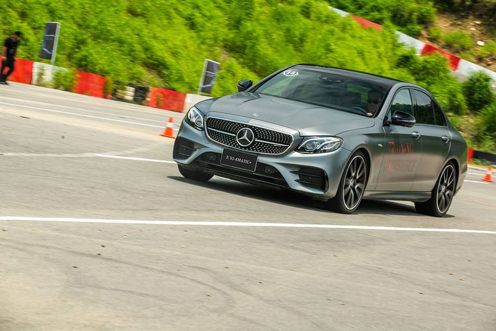 導入EQ Boost動力成就強勁性能!全新Mercedes-AMG E 53 4MATIC+四門房車、雙門跑車同登場 1 1565020514 26570bf7630133ea8ae0dd1babc0ac88