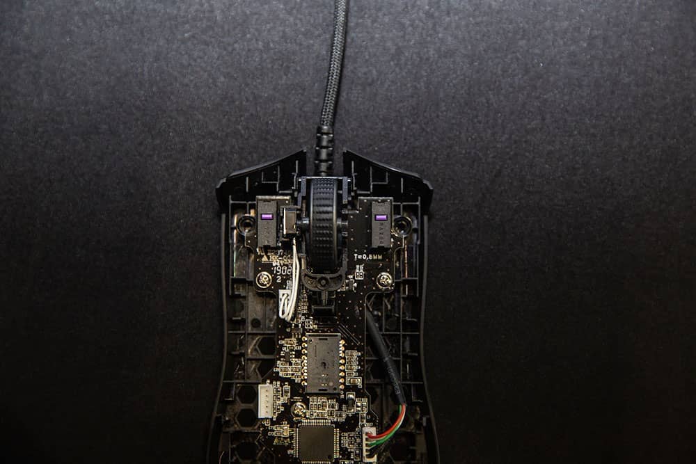雷蛇推出全新Razer Viper電競滑鼠、採用光學感應按鍵觸發速度再提升! 3 1566029327 fb88f36616a4a1db0a5a865b92fe8939