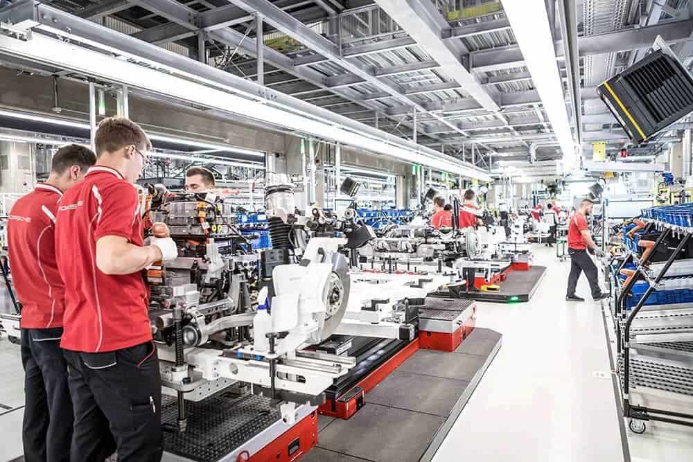 品牌再寫嶄新篇章!純電跑車Porsche Taycan專屬廠區全新揭幕 2 1568728482 0c0e12afdd855ed7a86f31578f62248a