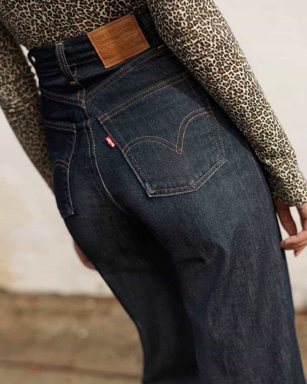 腰以下全是腿!LEVI'S推出全新RIBCAGE極高腰系列褲款 2 1569208632 4bef52d9f214ed174ac5e8286f244de8