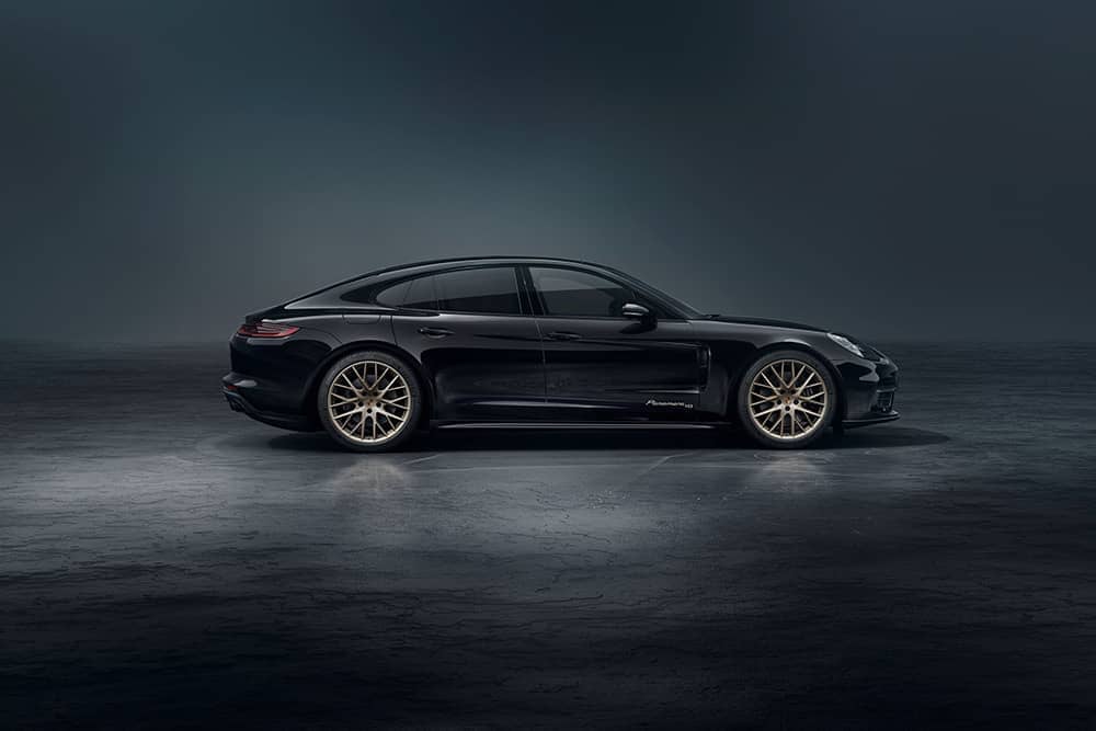 強化舒適與安全!Porsche Panamera十週年限定紀念特仕車型售價570萬元起登場 3 1570019387 99822dcc9bd7428044b859c1f4caca1c