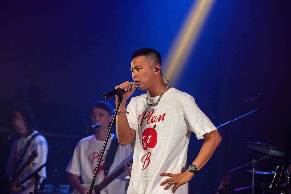 小鬼黃鴻升任性做自己的B計畫、親自操刀演唱會用音樂征服歌迷! 1 1571025764 ca57076059ed83b2178909d47d88ad6c