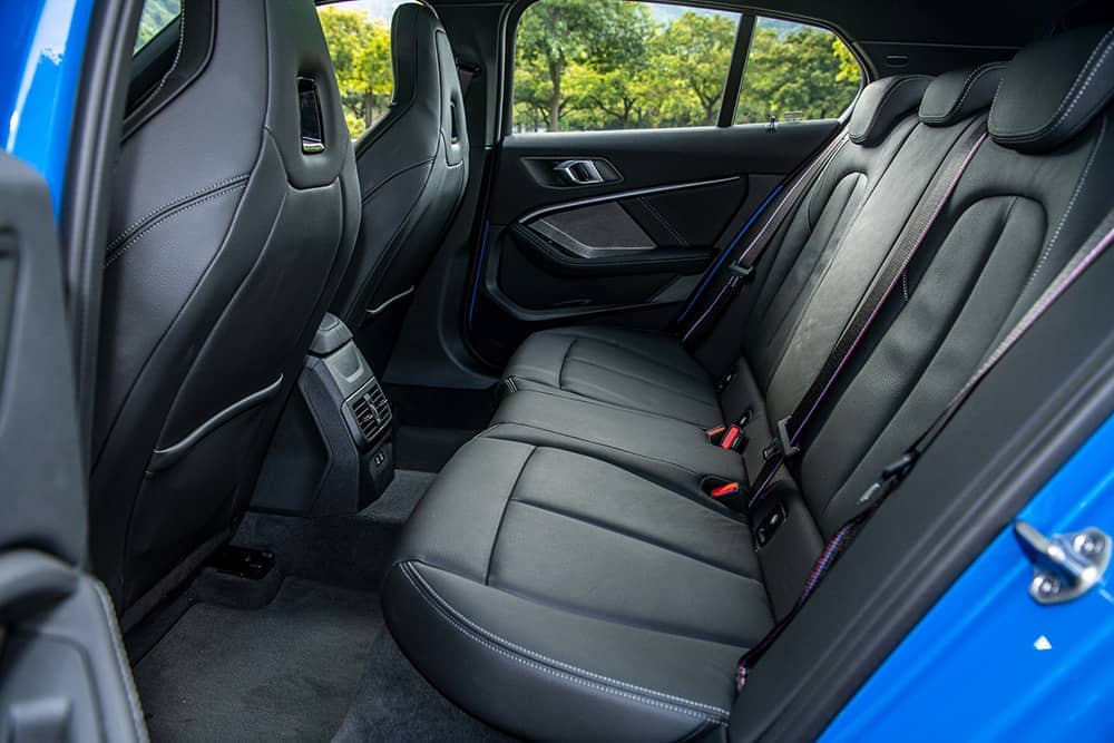 全新大改款BMW 1系列售價159萬起登台、M135i首發版限量30台升級價值近10萬元配備! 8 1572068715 8666af18dbe7971d6257324e3ad91a9d