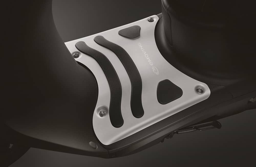 emoving iE125暴風灰特仕車限量登場、全車系免費升級200mm前碟盤! 4 1573133704 b476df81e8a7948cc28ea638125e48c2