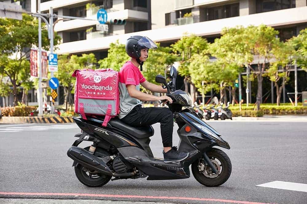foodpanda配合勞動部政策優化承攬行為準則、四大調整提高外送夥伴服務自主性及彈性! 1 1575600744 ff1d127eb5d69ebee42842a3c6f61e9a