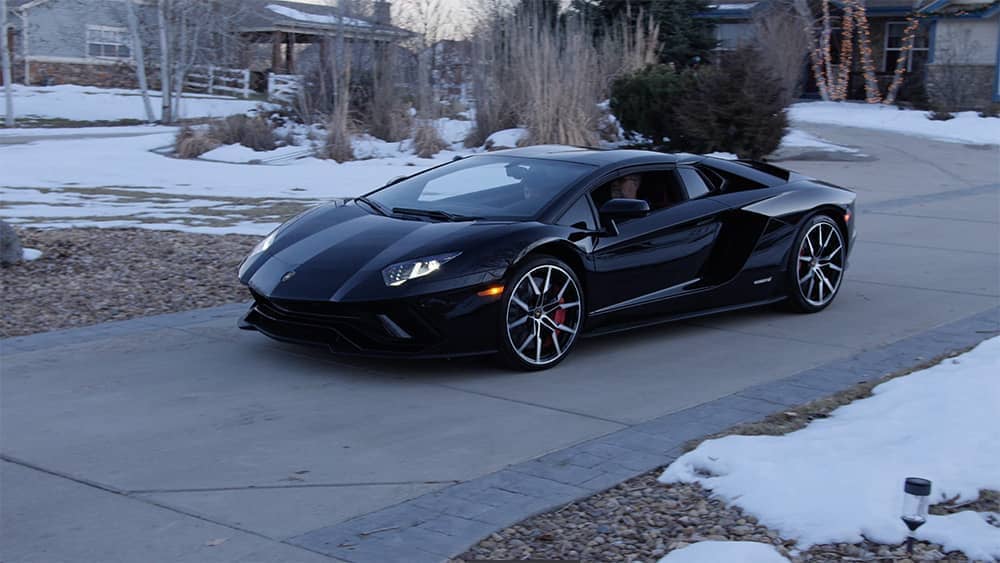 Lamborghini發佈2019聖誕節慶影片、尋找#RealLover的真實故事獻上佳節祝福! 5 1577256963 8dfe0b7a2cb4ec686cd6c09c5c9760c3