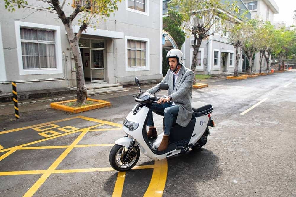 加速電動機車電池國產化!台灣中油研發含「中油軟碳材料」電池、emoving車系未來將同步搭載 4 1577258110 f51a442ec75e971979d67e62f111d62c