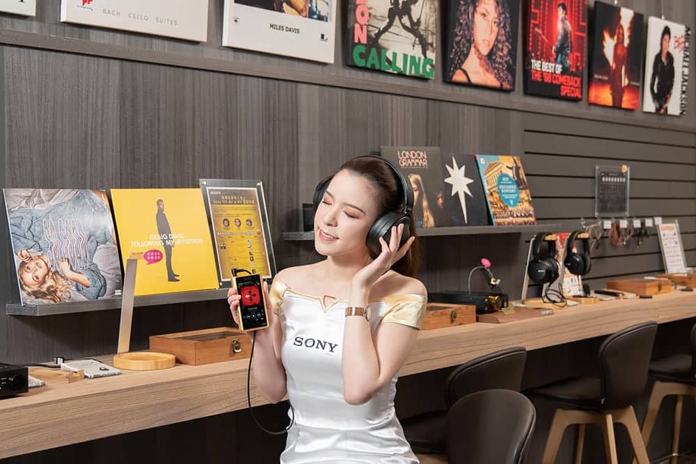旗艦之最!Sony Store遠百信義直營店今開幕、年度耳機代言人艾怡良現身剪綵同慶 6 1579612604 142e6ec314b4aec2bd014b7c65292fcf
